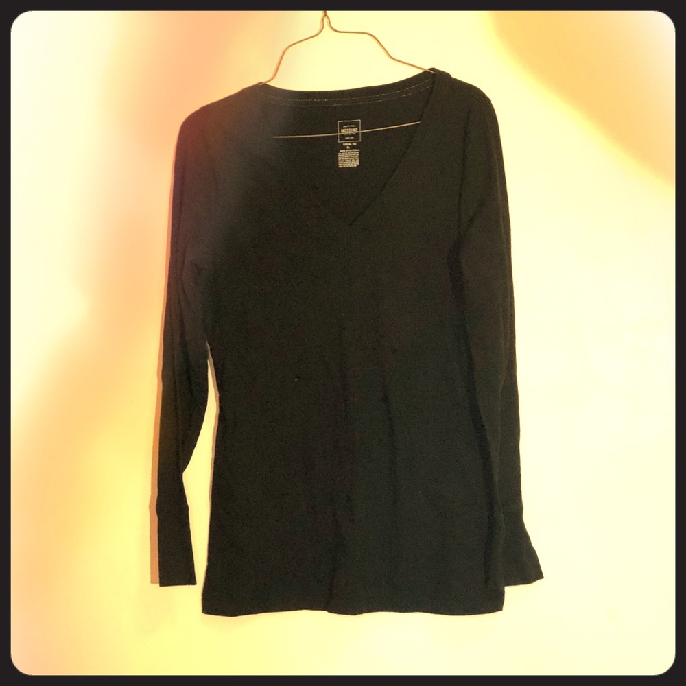 Black long sleeve tee 🖤